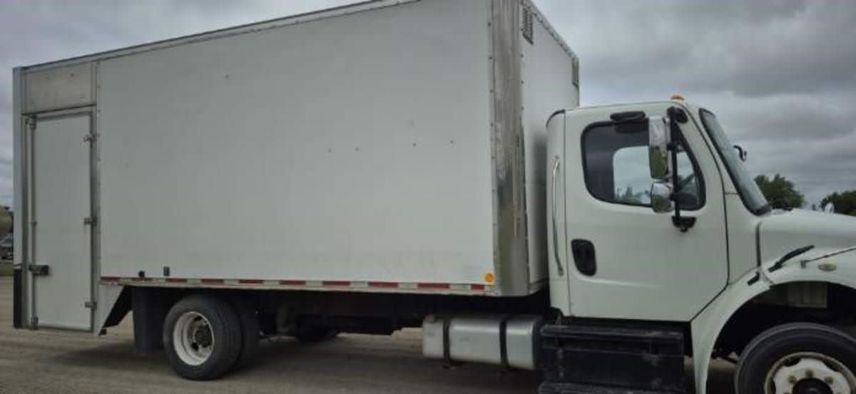2013 Freightliner M2 106 514877