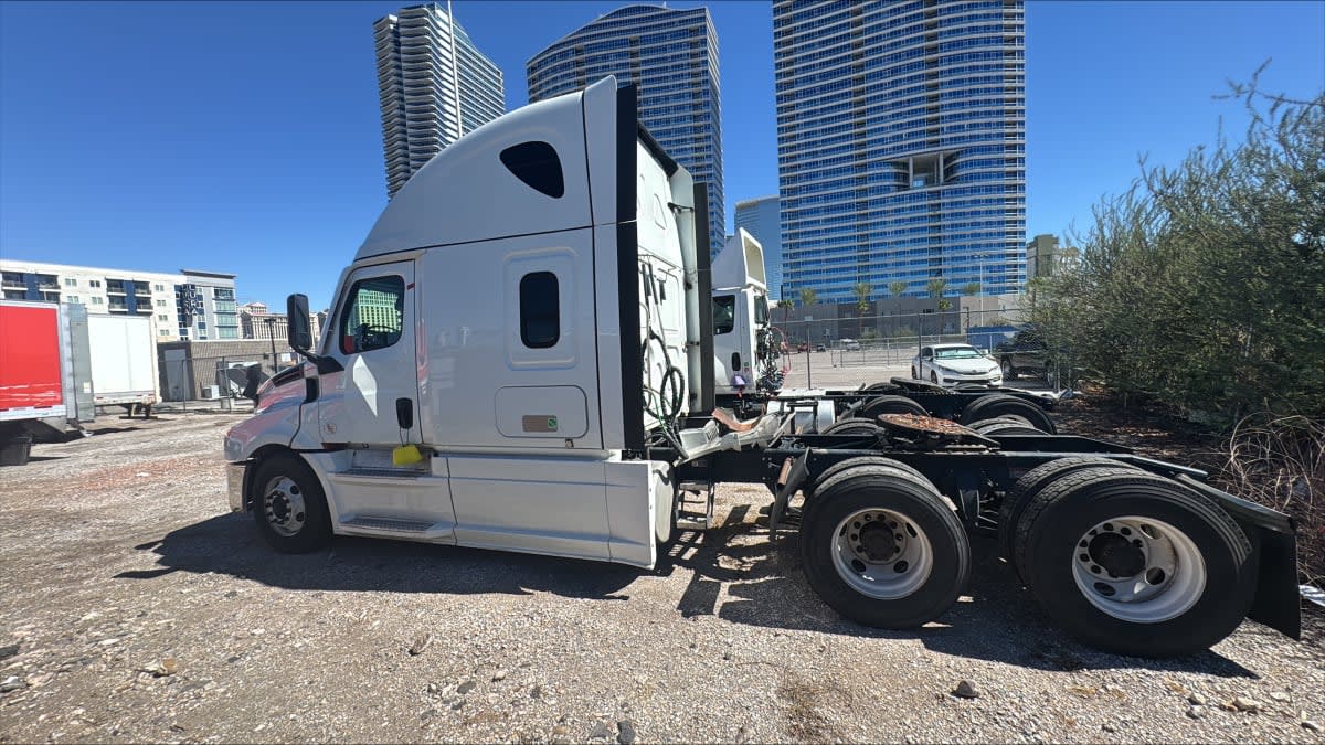 2022 Freightliner/Mercedes NEW CASCADIA PX12664 516490