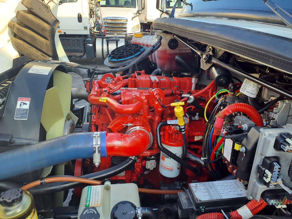 2022 Freightliner/Mercedes M2 106 516961