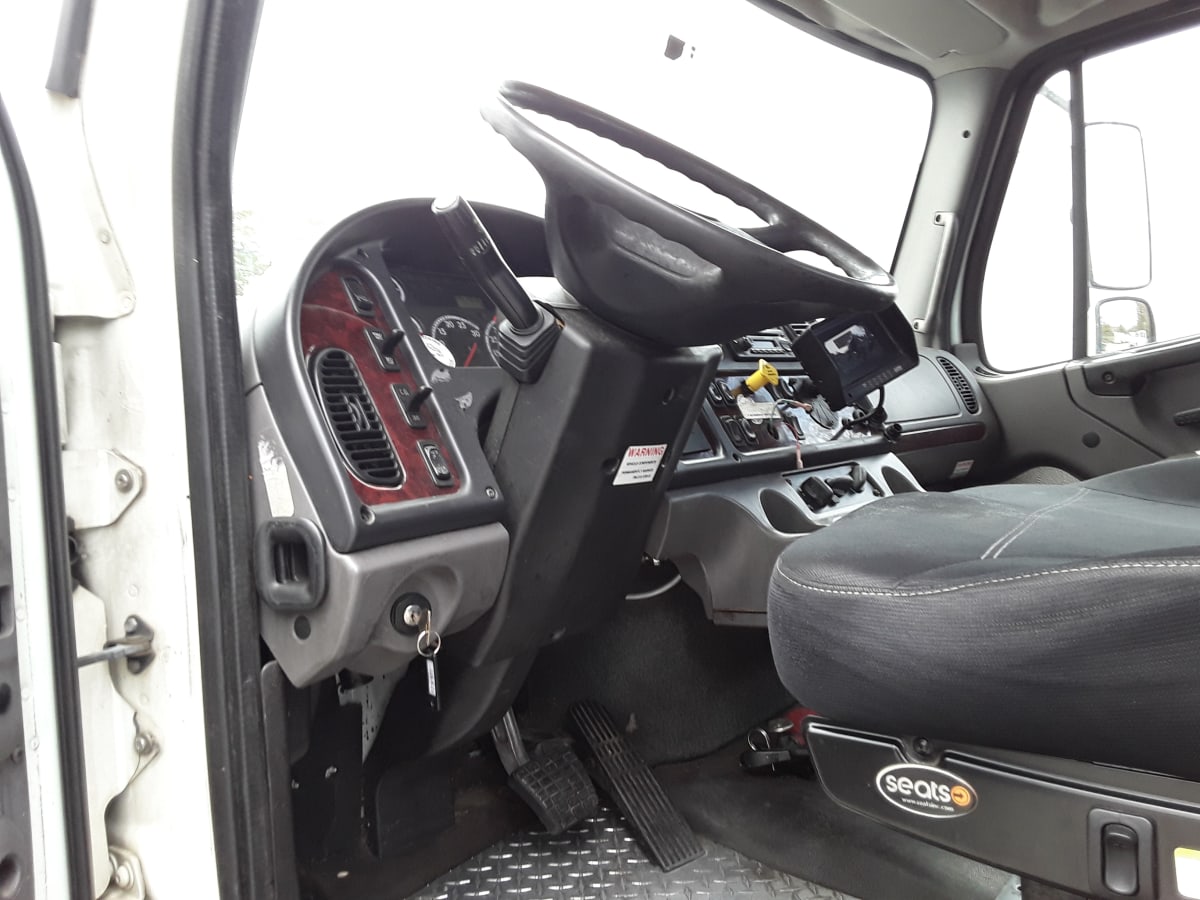 2014 Freightliner/Mercedes M2 106 518931
