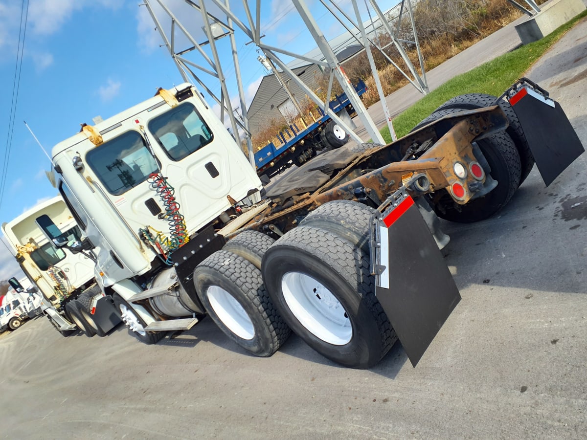 2014 Freightliner/Mercedes CASCADIA 113 519051