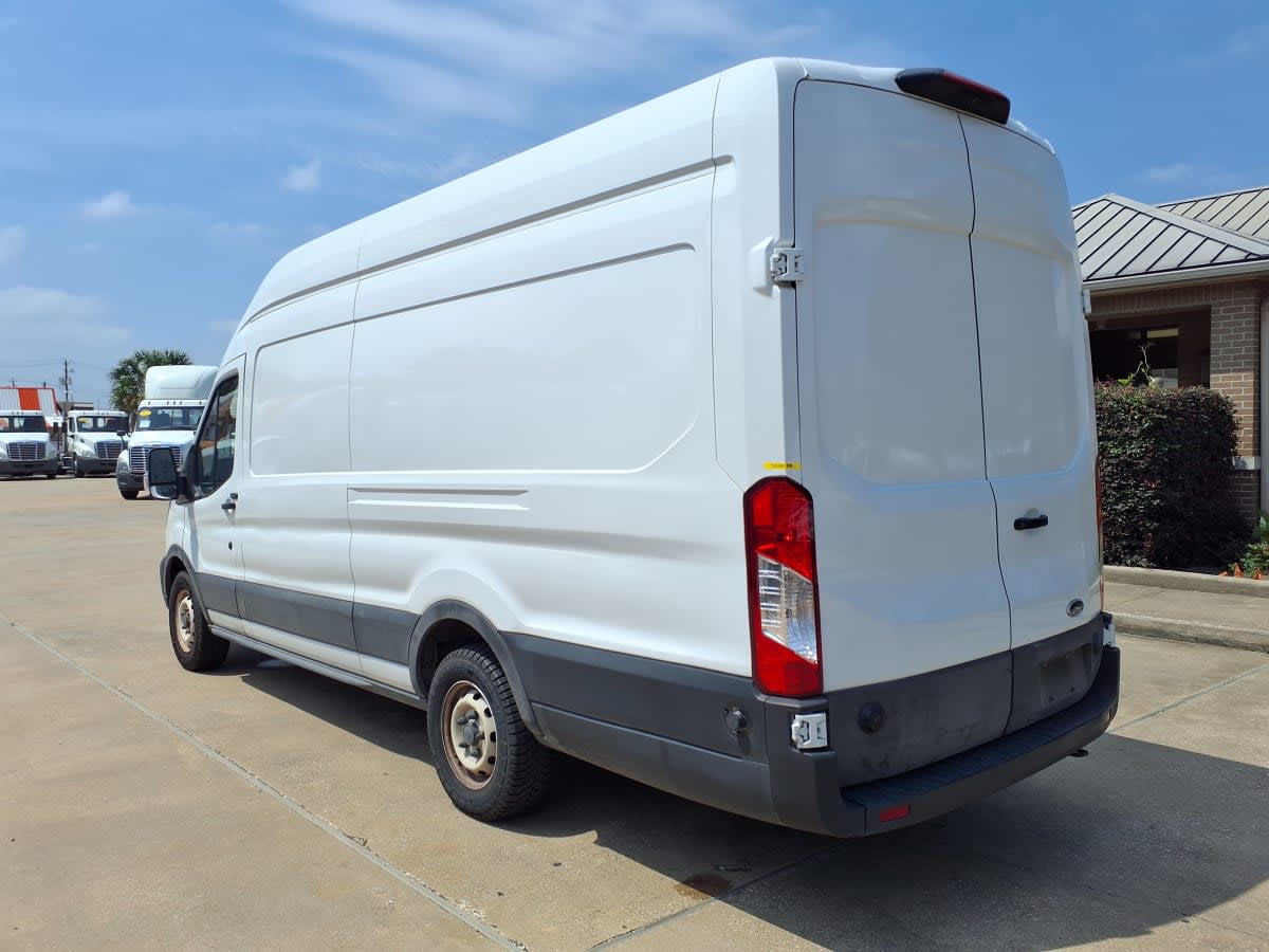 2021 Ford Motor Company TRANSIT 250 HI ROOF 520468