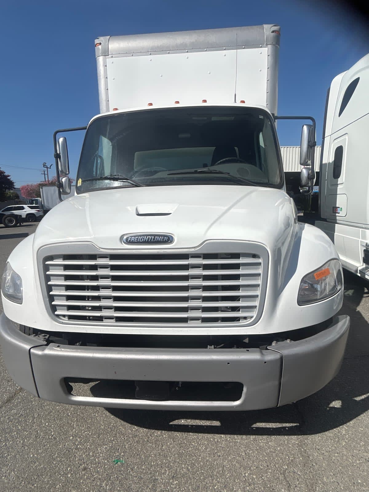 2022 Freightliner/Mercedes M2 106 520804