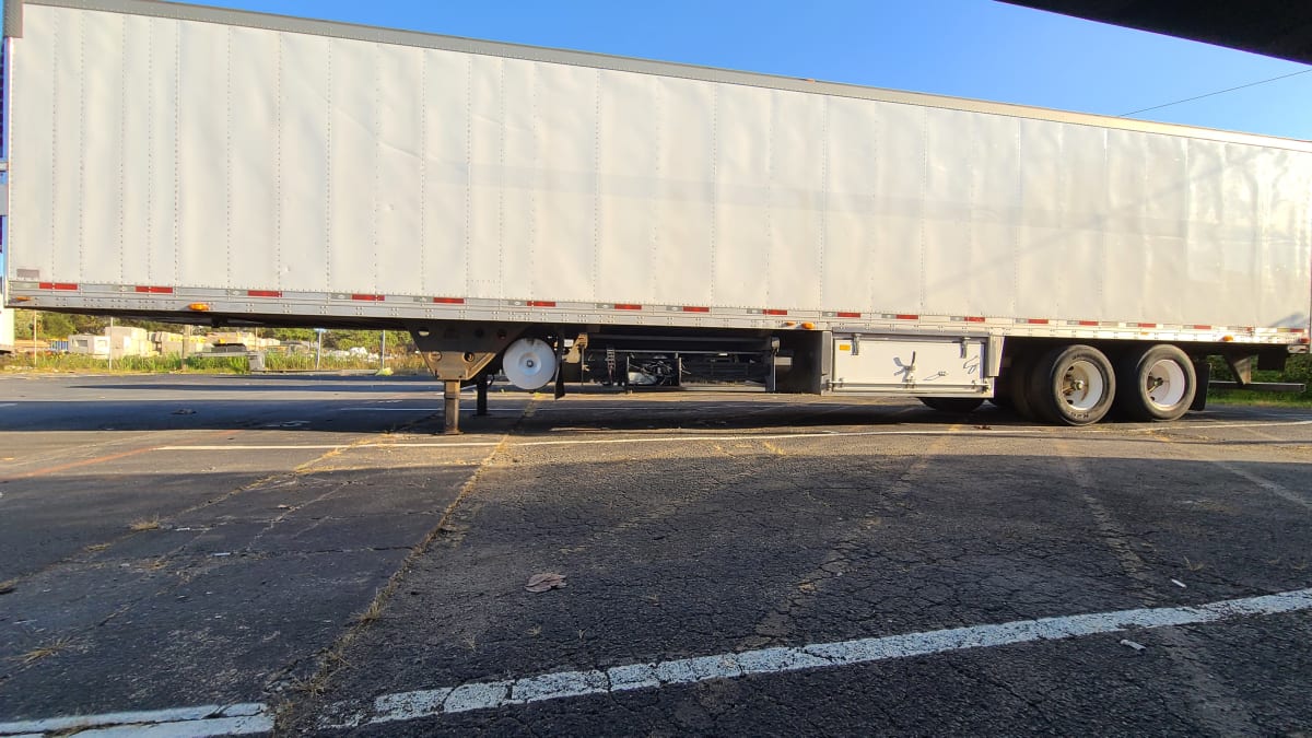 2014 Utility Trailers VS2RA 48/156/102 520967