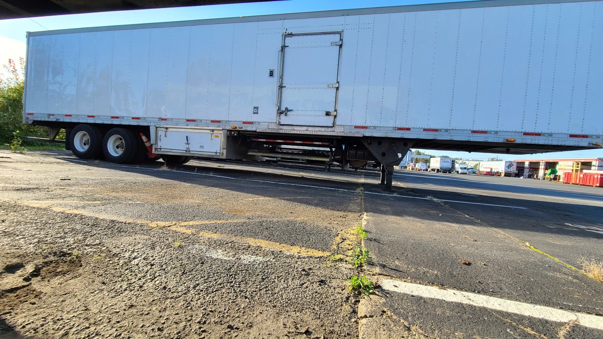 2014 Utility Trailers VS2RA 48/156/102 520967