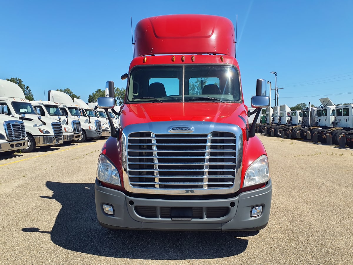 2014 Freightliner/Mercedes CASCADIA 125 521210