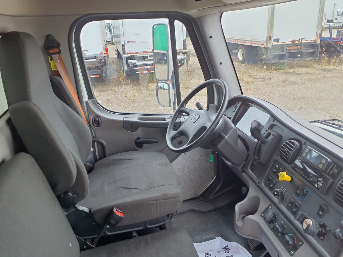 2022 Freightliner/Mercedes M2 106 521337