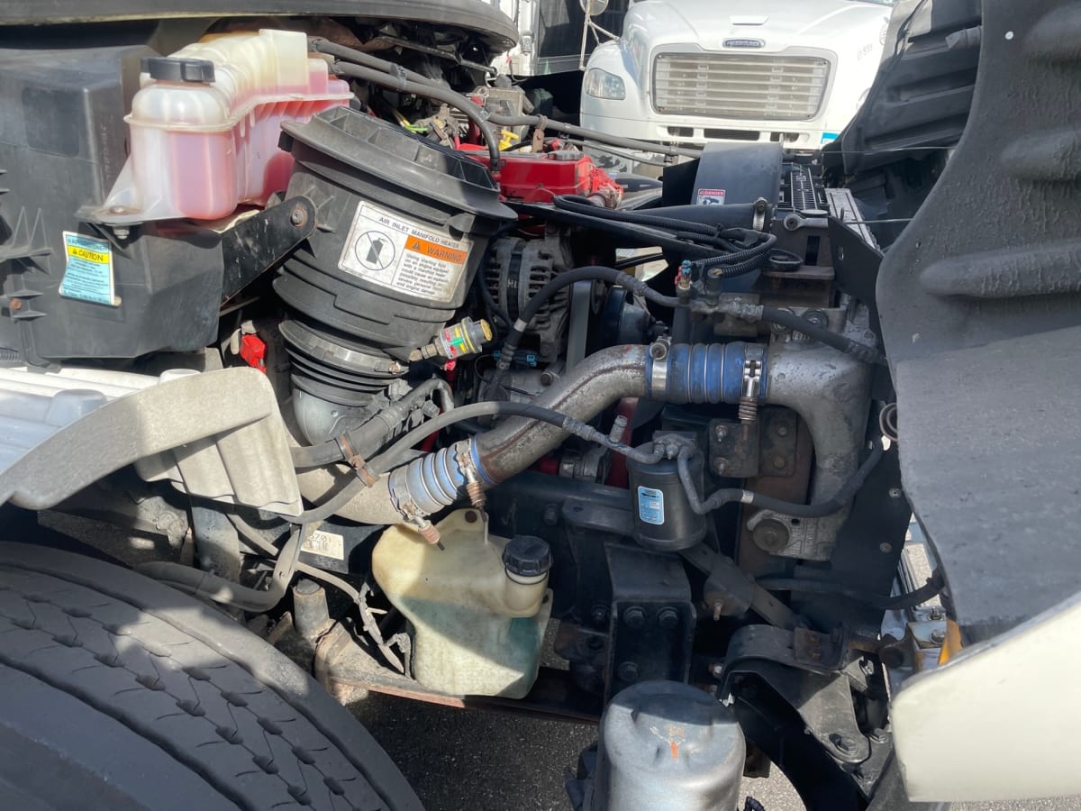 2014 Freightliner/Mercedes M2 106 521636