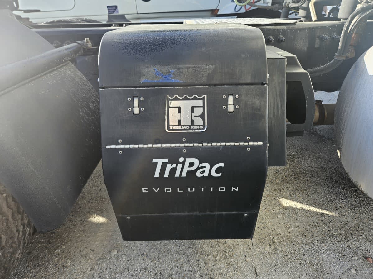 2022 Freightliner - image 11