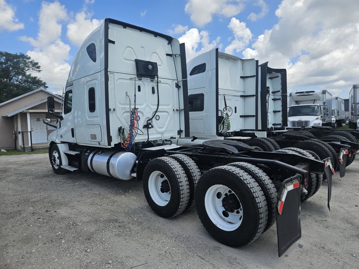 2022 Freightliner/Mercedes NEW CASCADIA PX12664 524271