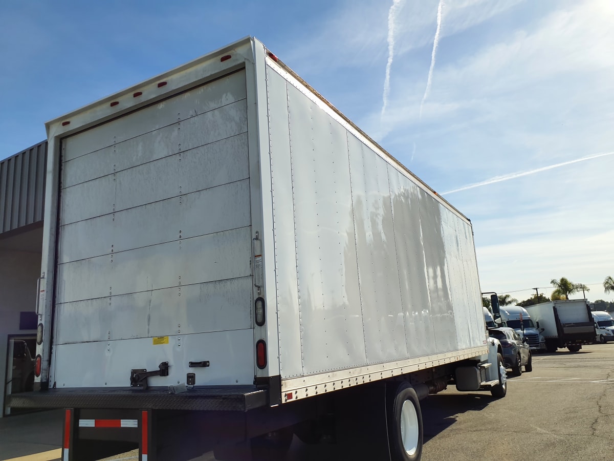 2014 Freightliner/Mercedes M2 106 525285