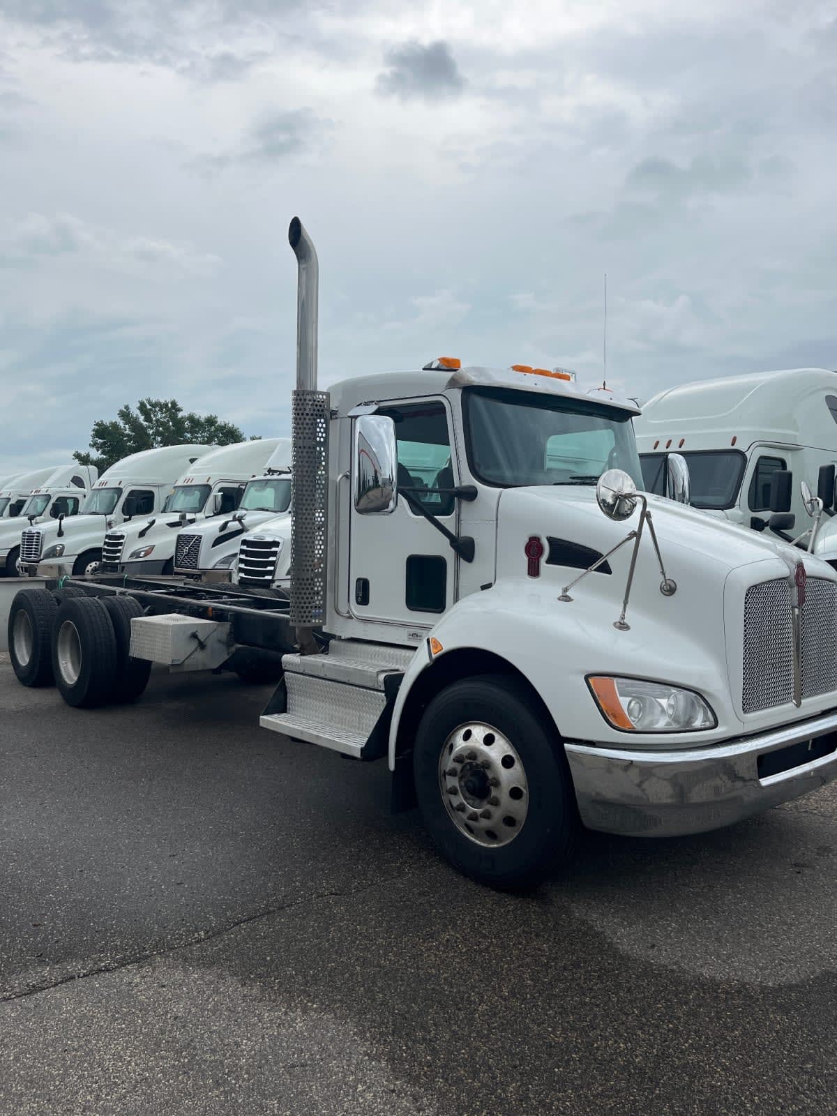 2021 Kenworth T370 in Altoona, IA — photo 3
