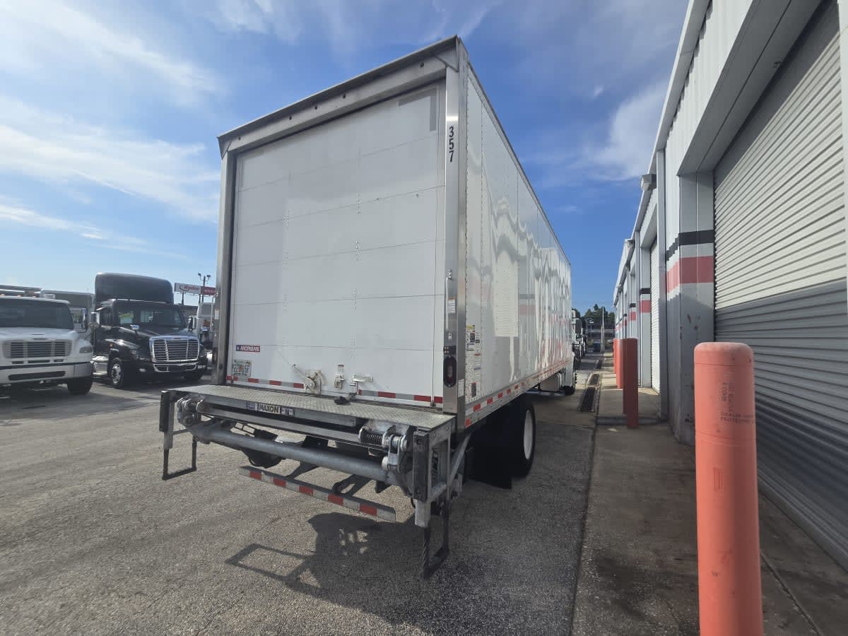2022 Freightliner M2 106 527357