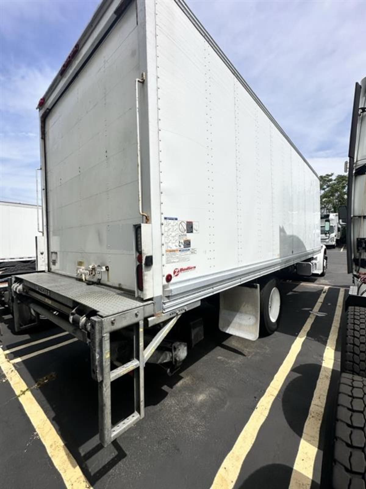 2019 Freightliner/Mercedes M2 106 527982