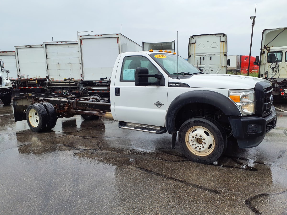 2013 Ford Motor Company F550 528106