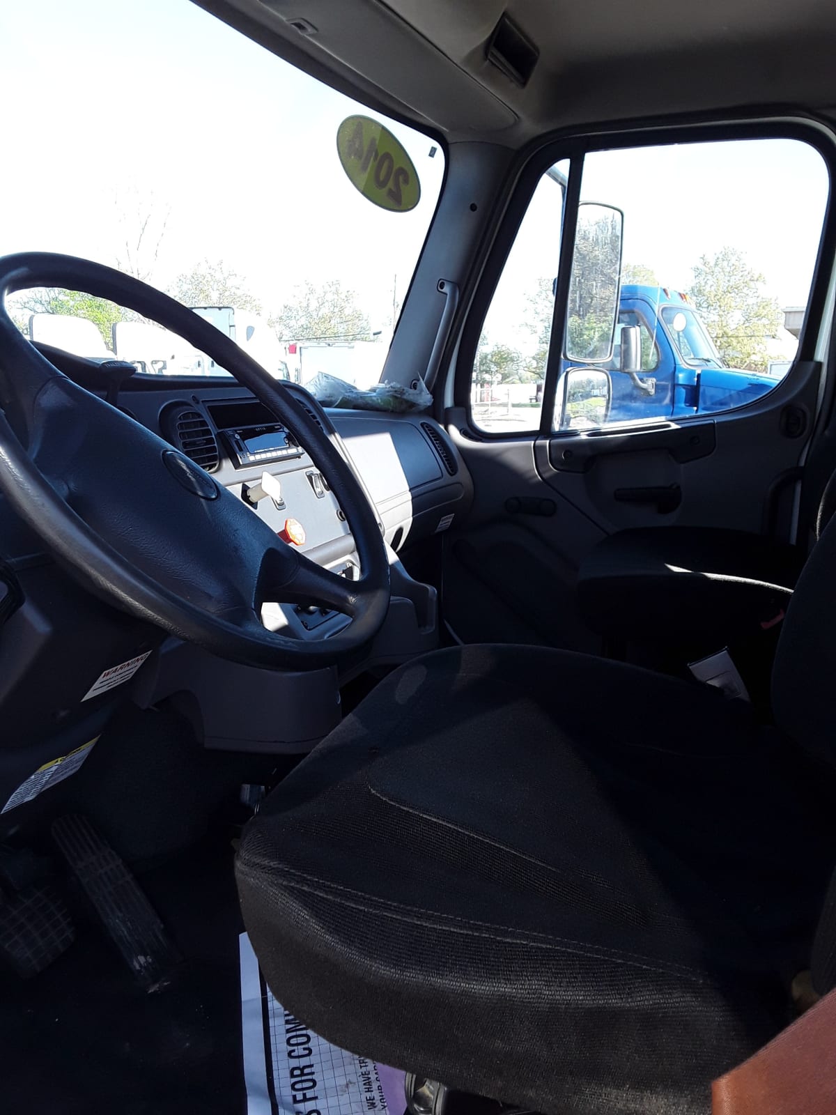 2014 Freightliner/Mercedes M2 106 528636