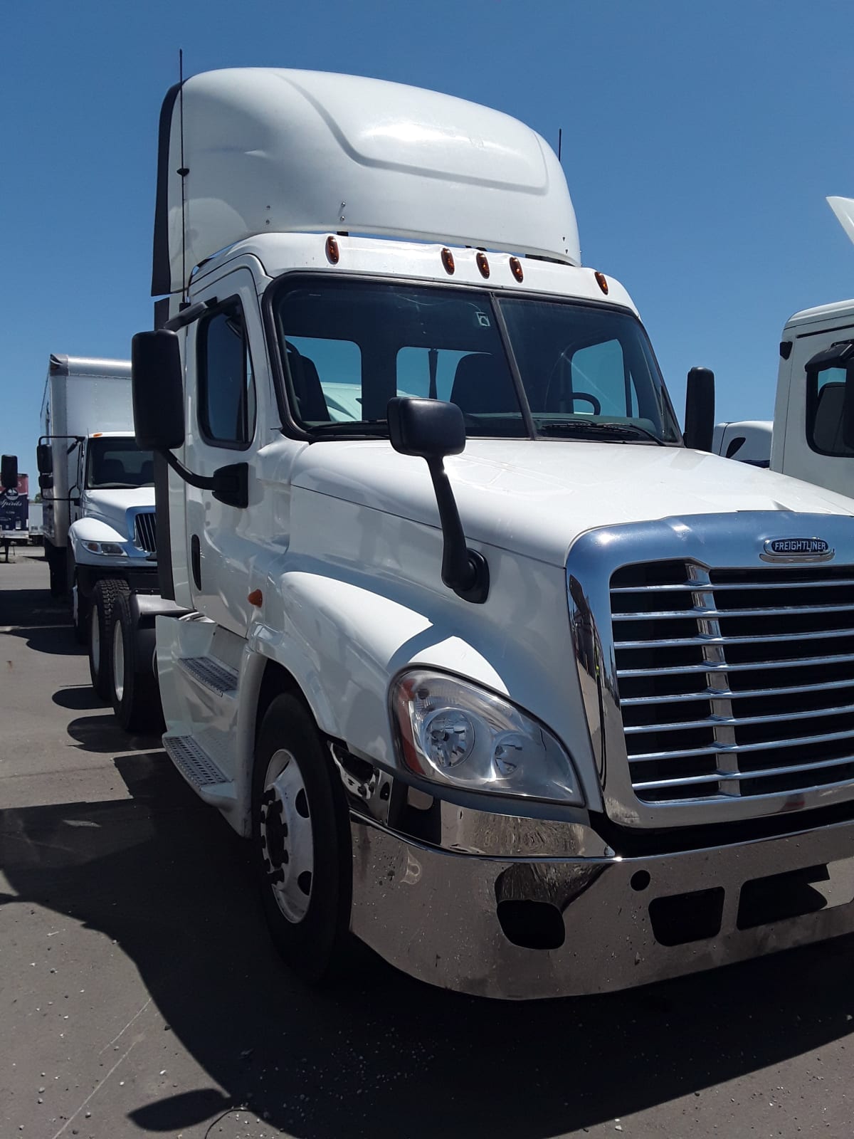 2014 Freightliner/Mercedes CASCADIA 125 530140