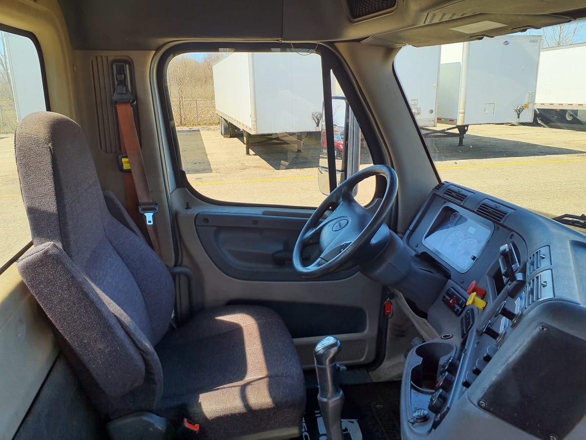 2014 Freightliner/Mercedes CASCADIA 125 530155