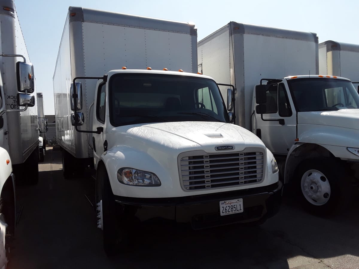 2014 Freightliner/Mercedes M2 106 530592