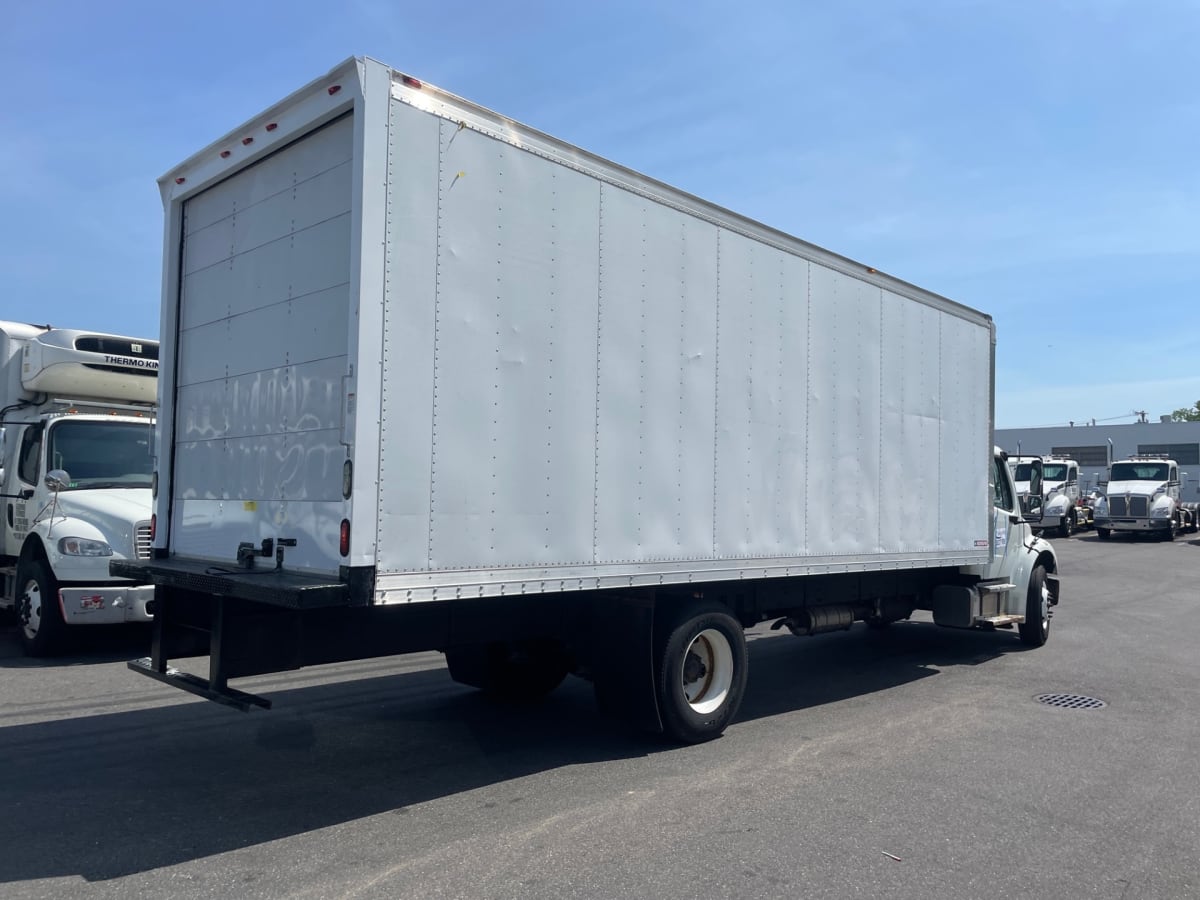 2014 Freightliner/Mercedes M2 106 530605