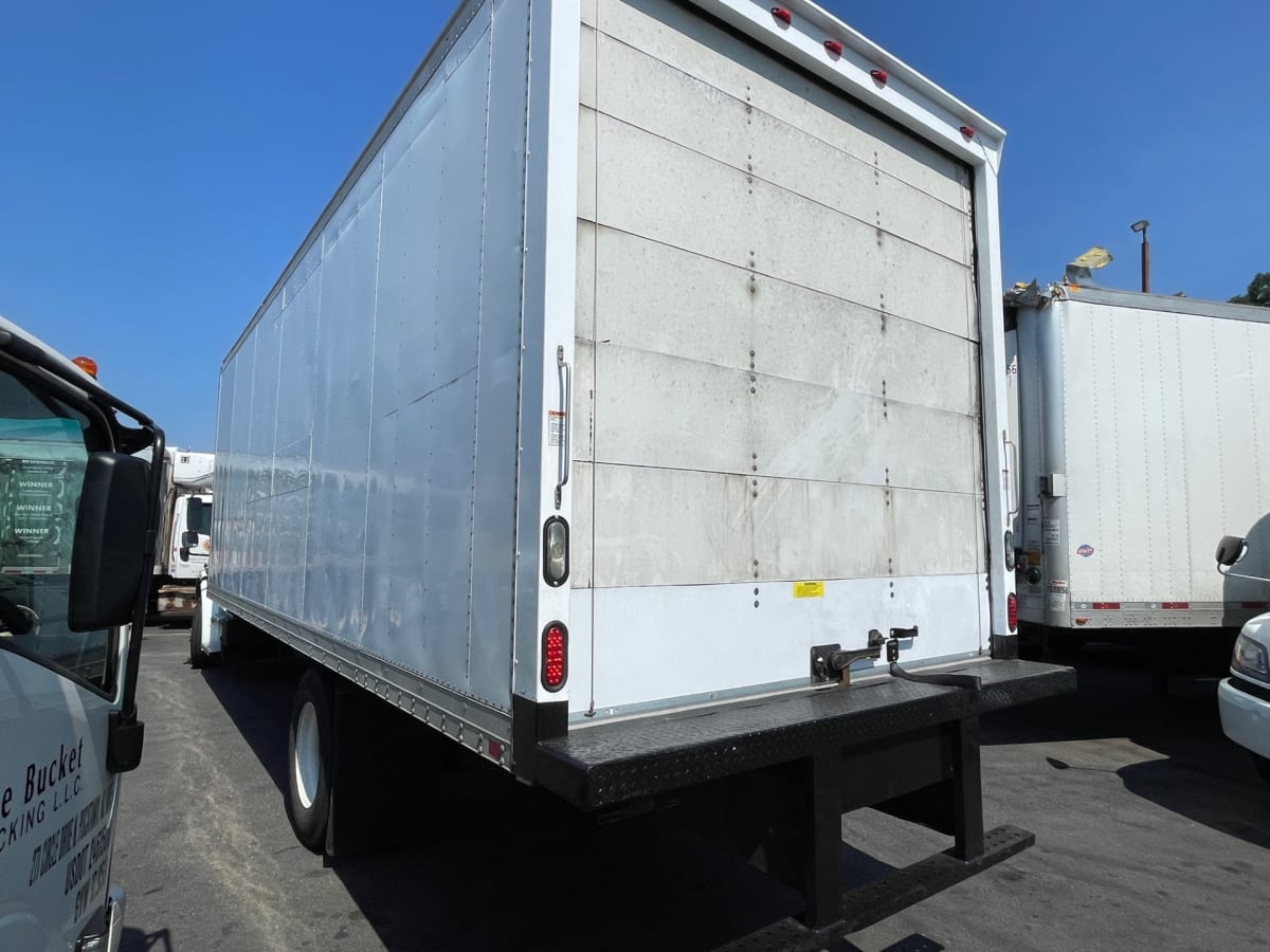 2014 Freightliner/Mercedes M2 106 530607