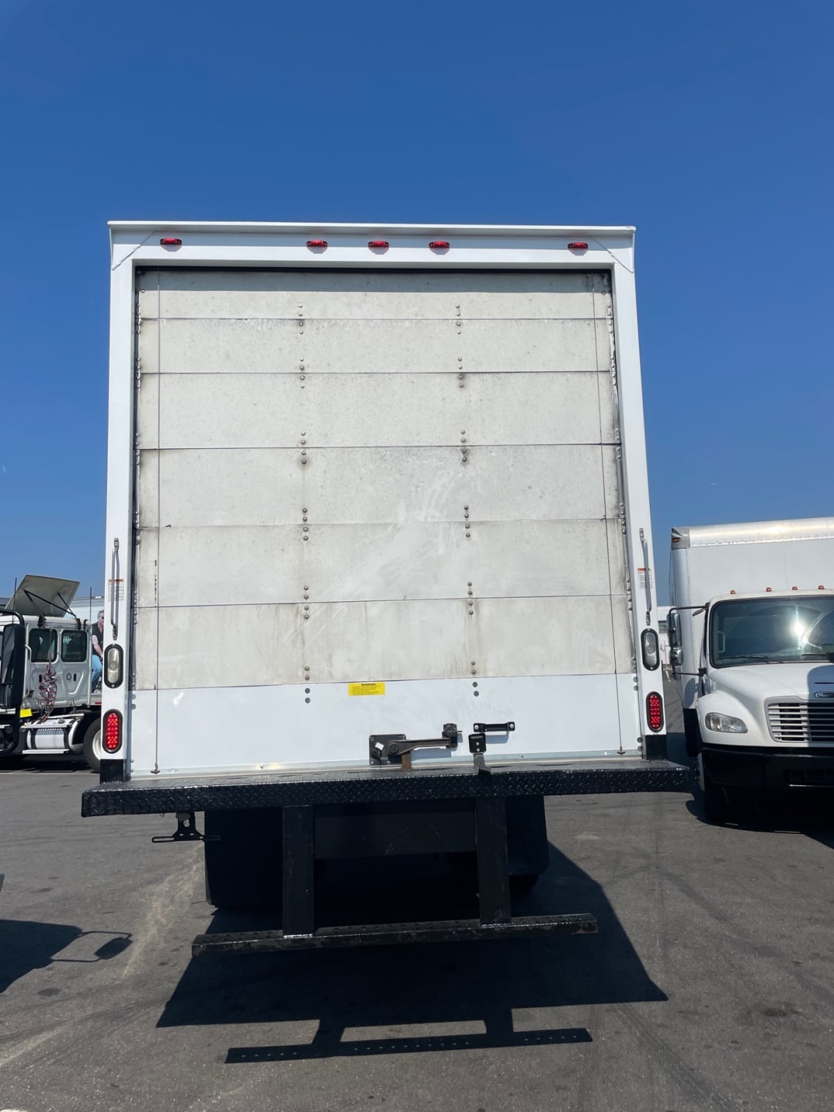 2014 Freightliner/Mercedes M2 106 530607