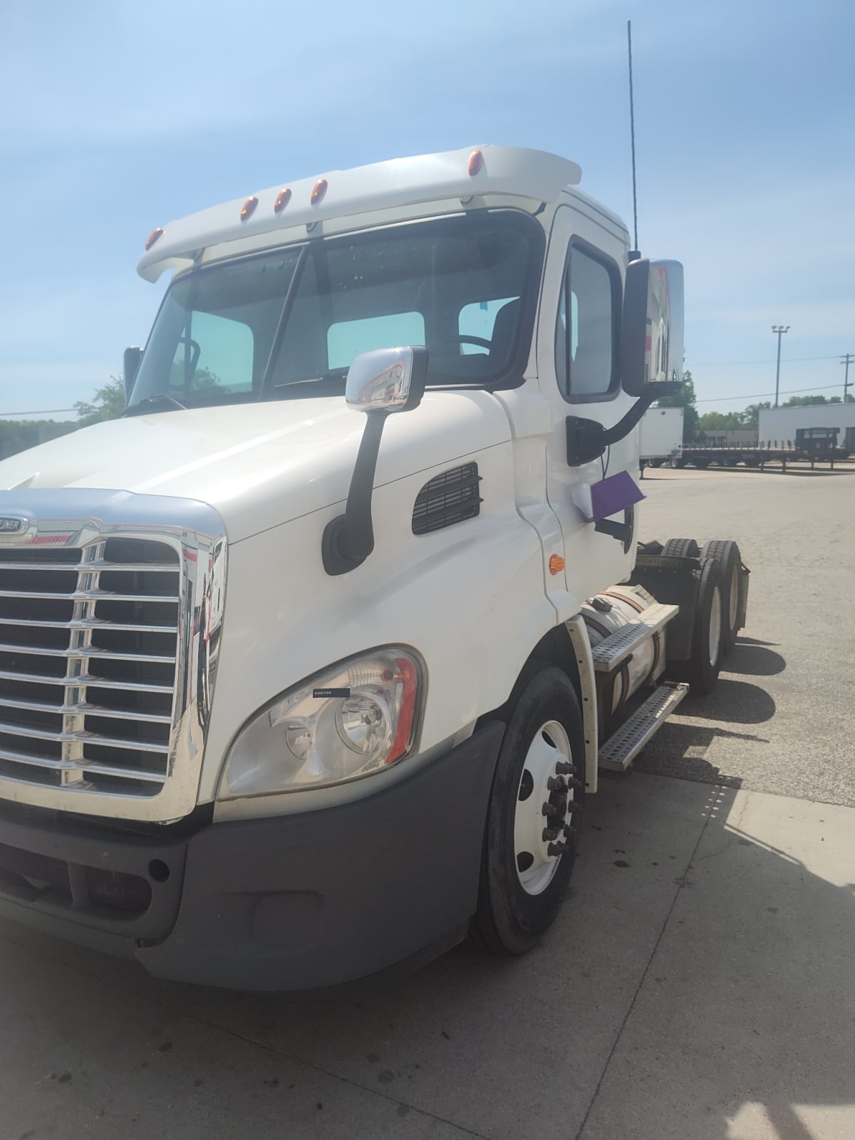 2014 Freightliner/Mercedes CASCADIA 113 530726