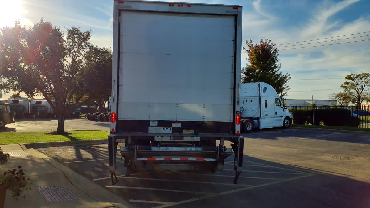 2022 Freightliner/Mercedes M2 106 531861