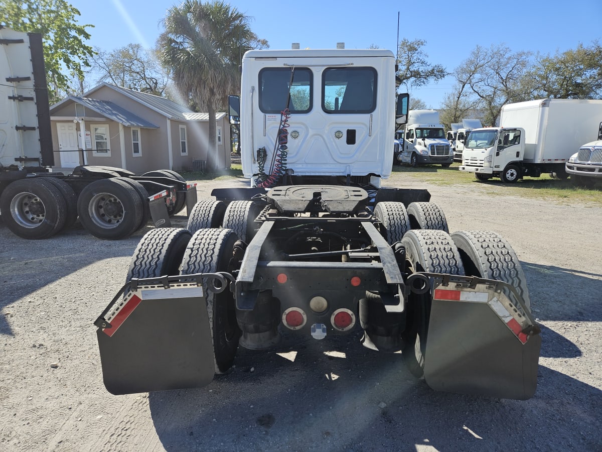 2014 Freightliner/Mercedes CASCADIA 125 532031