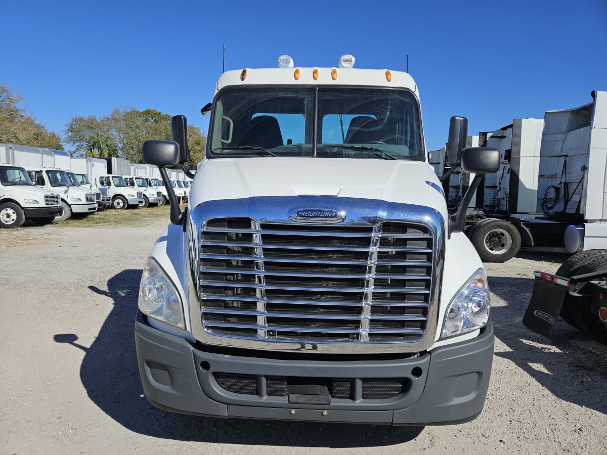 2014 Freightliner/Mercedes CASCADIA 125 532031