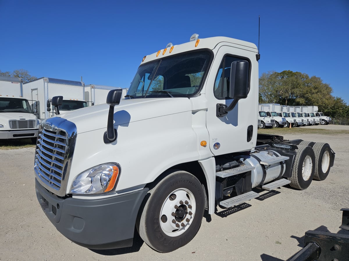 2014 Freightliner/Mercedes CASCADIA 125 532031