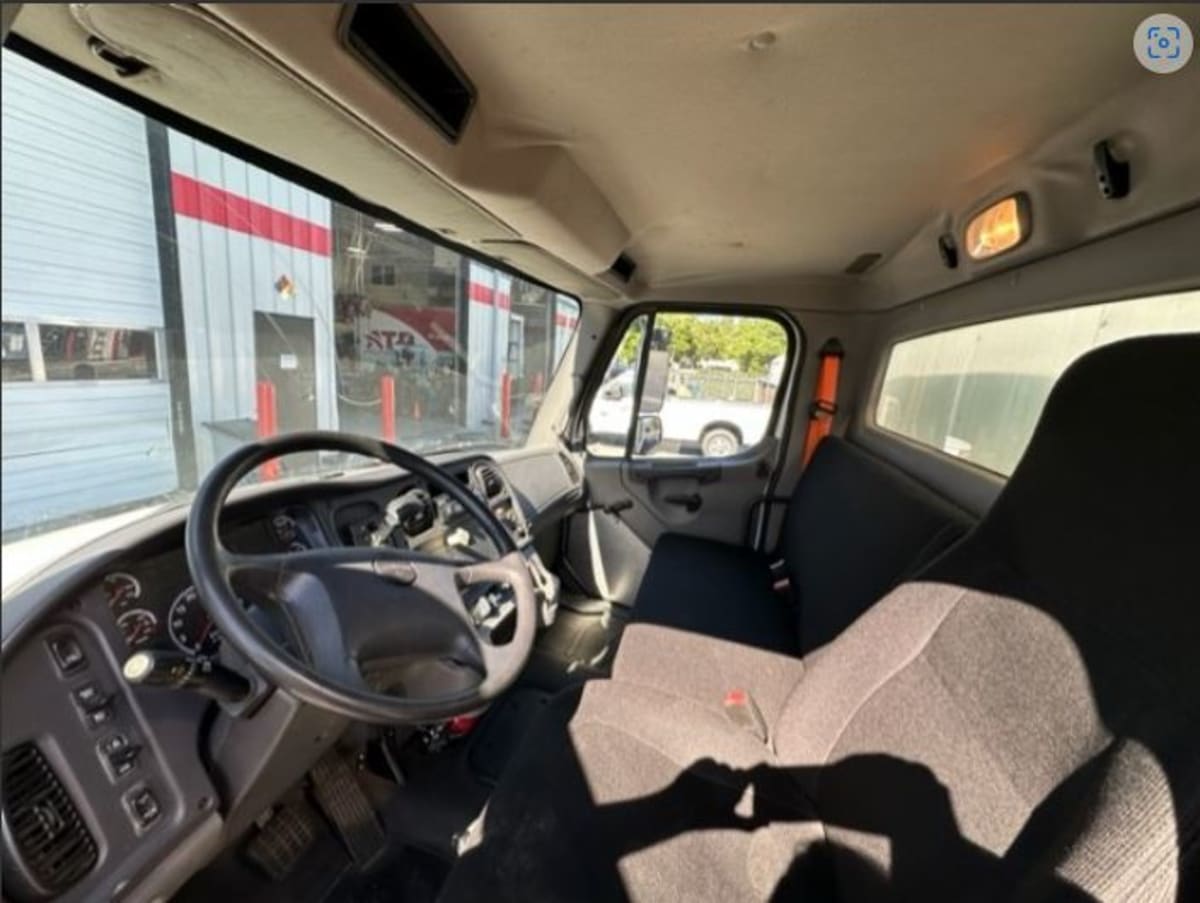 2014 Freightliner/Mercedes M2 106 533495