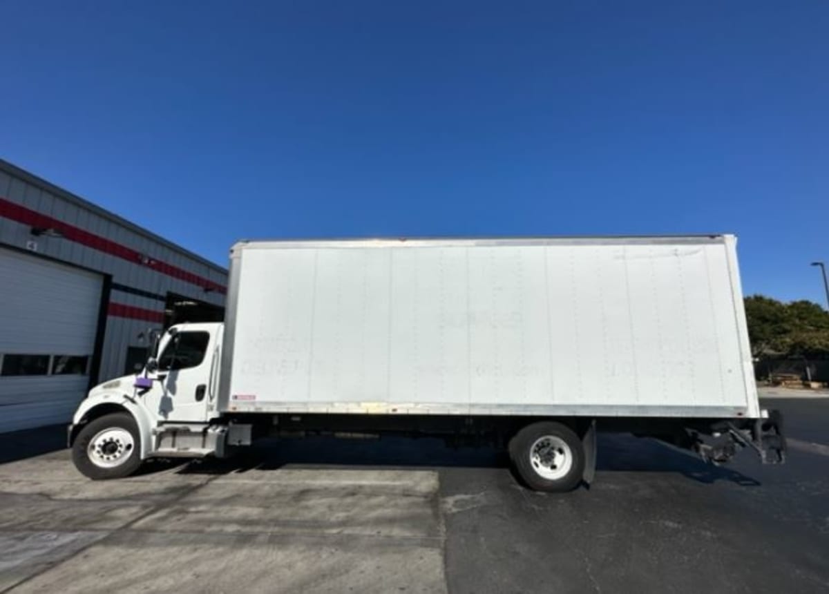 2014 Freightliner/Mercedes M2 106 533495