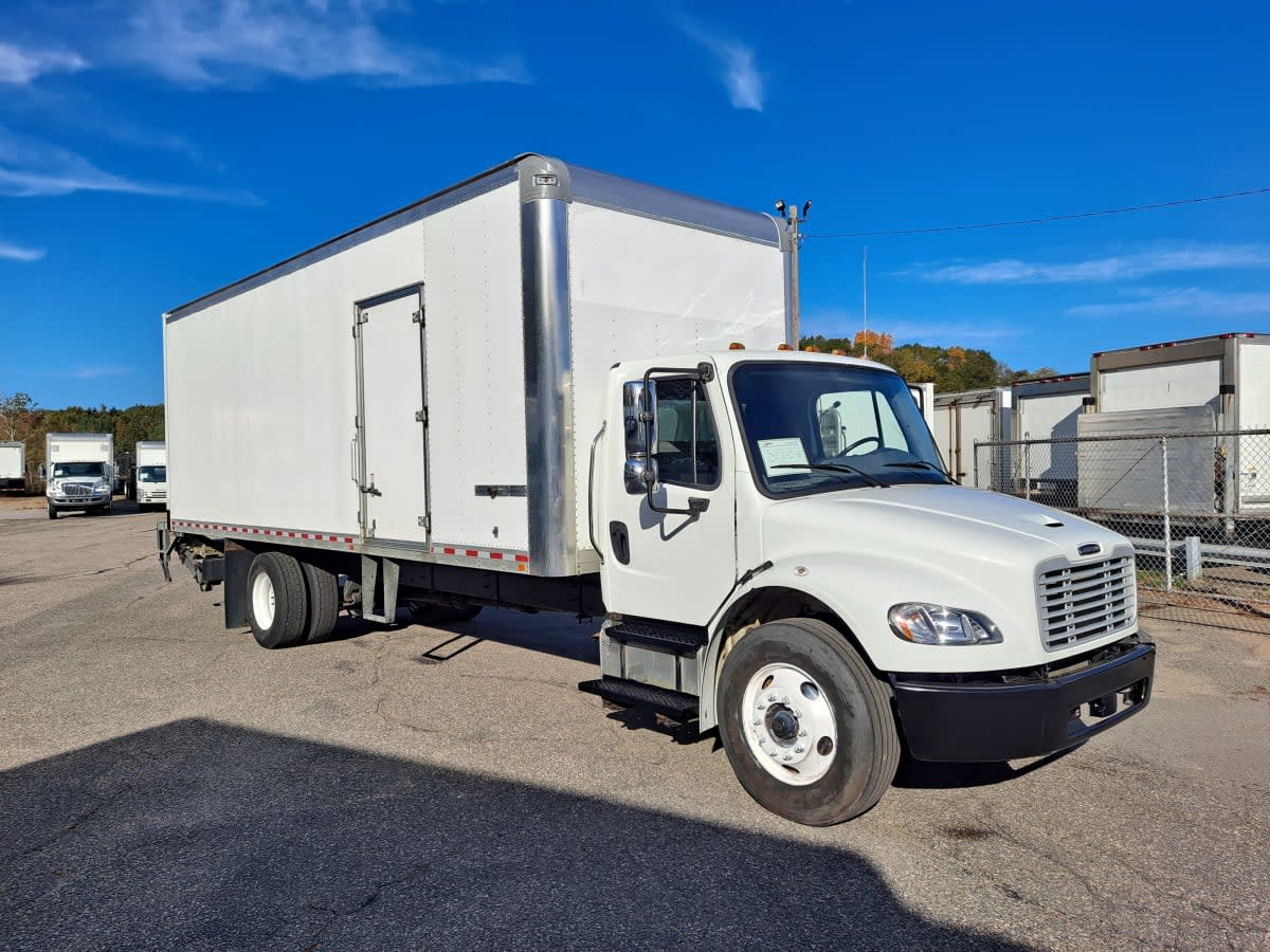 2022 Freightliner M2 106 in Salisbury, MA — photo 3