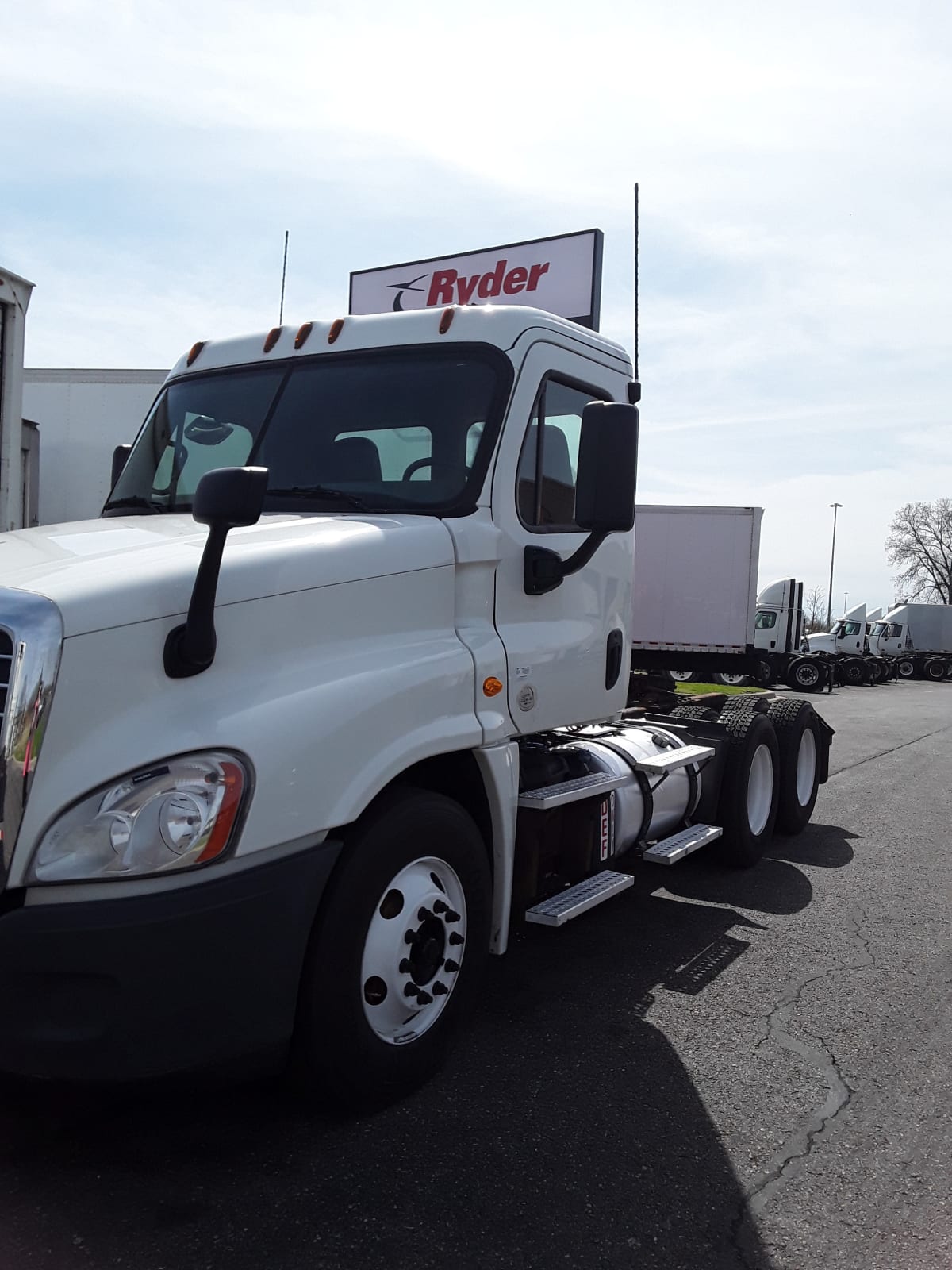 2014 Freightliner/Mercedes CASCADIA 125 535269