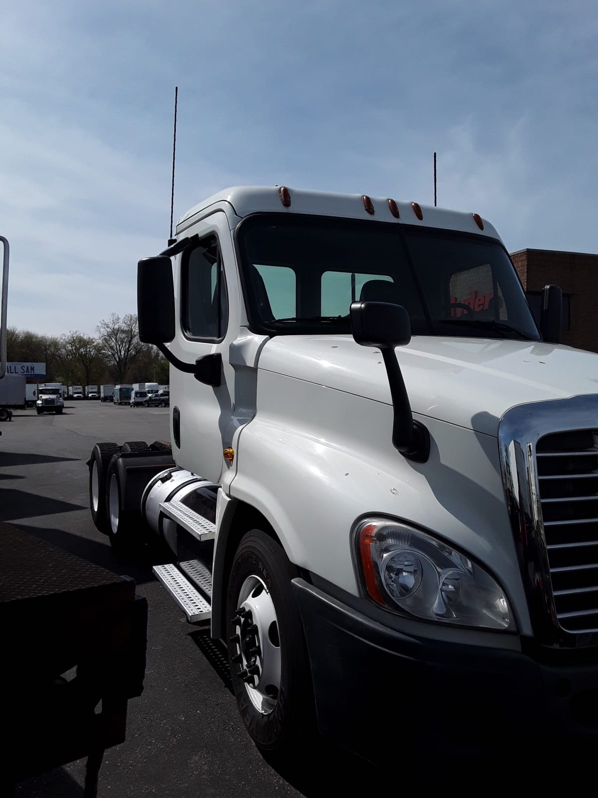 2014 Freightliner/Mercedes CASCADIA 125 535269