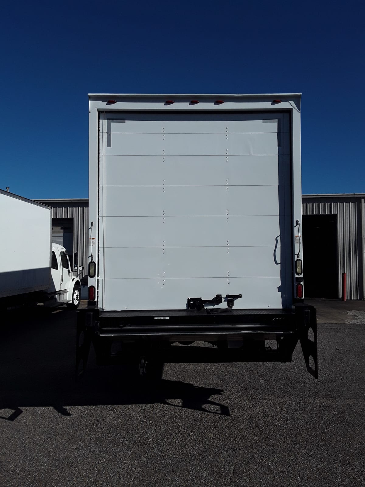 2014 Freightliner/Mercedes M2 106 536551