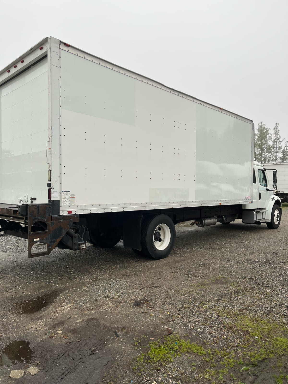 2014 Freightliner/Mercedes M2 106 536595