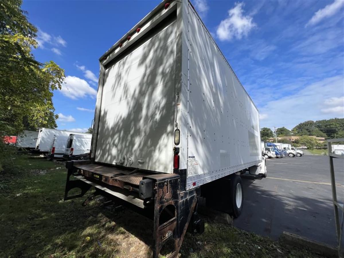 2014 Freightliner/Mercedes M2 106 536598