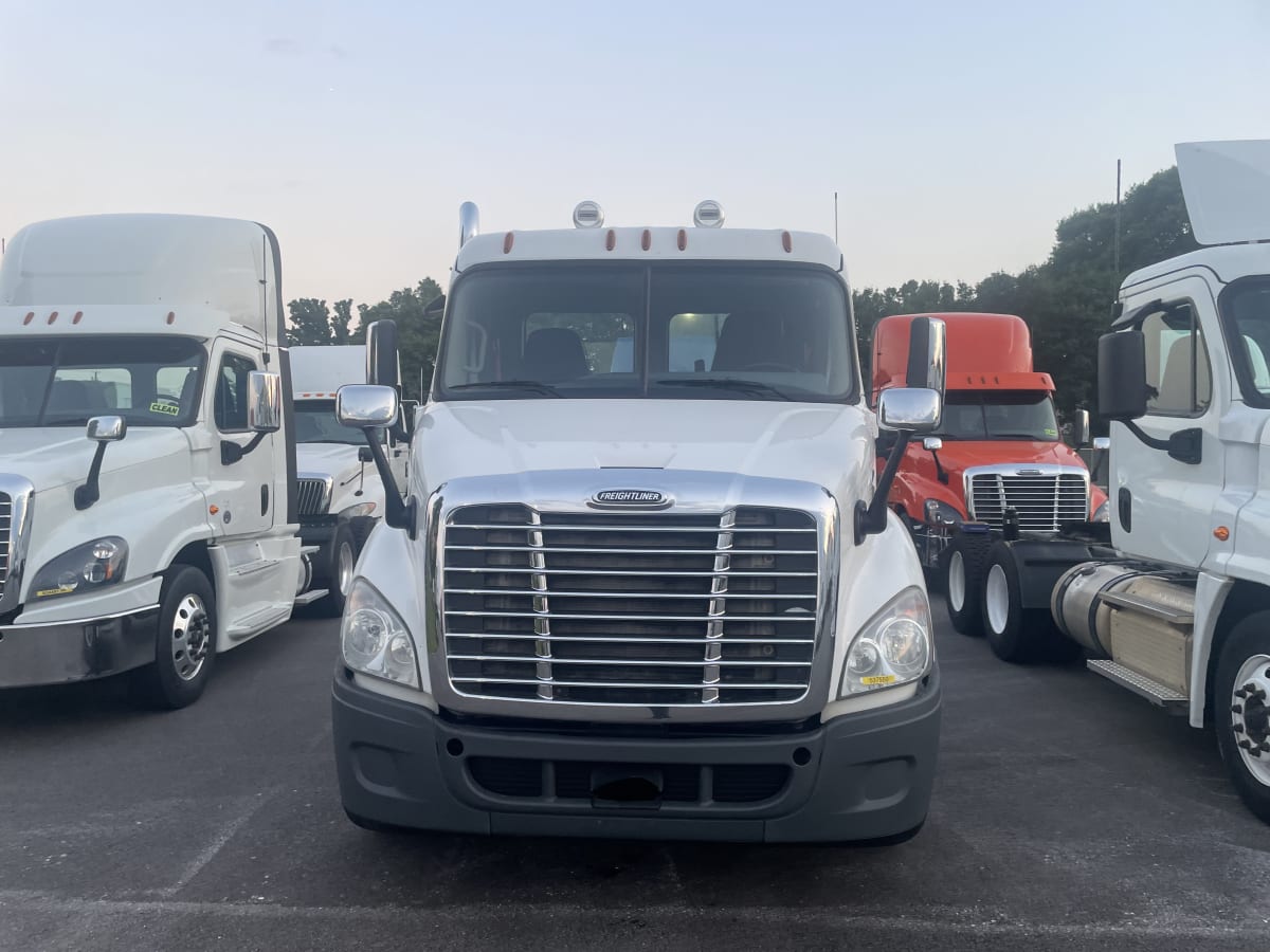 2019 Freightliner/Mercedes CASCADIA 113" DAYCAB 537550