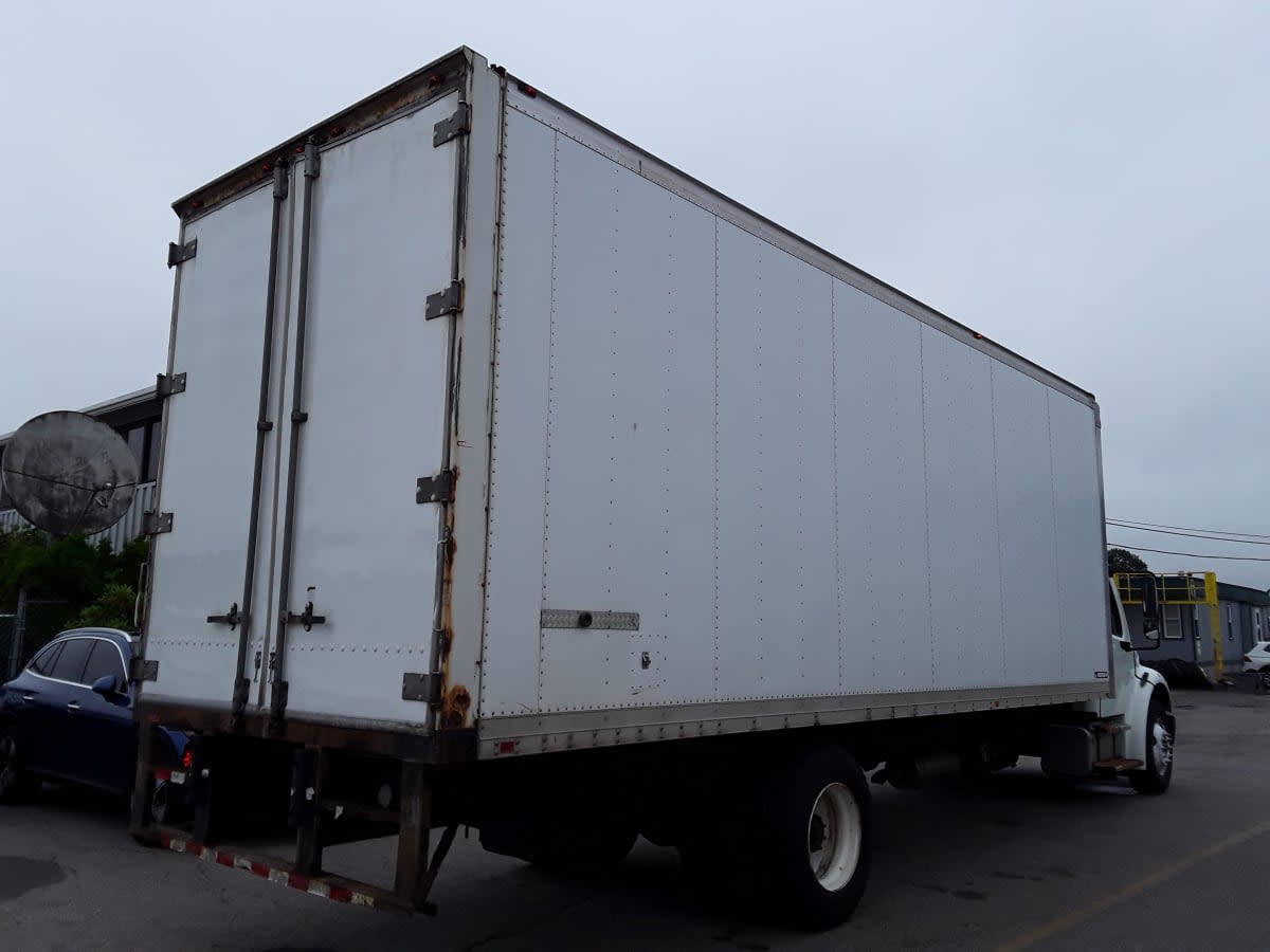 2014 Freightliner M2 106 537556