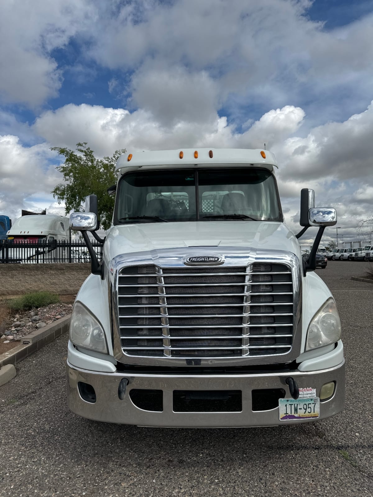 2014 Freightliner/Mercedes CASCADIA 125 538304