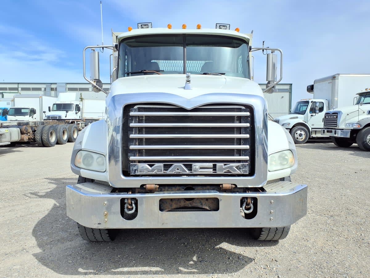 2014 Mack Trucks, Inc. GU 800 539107