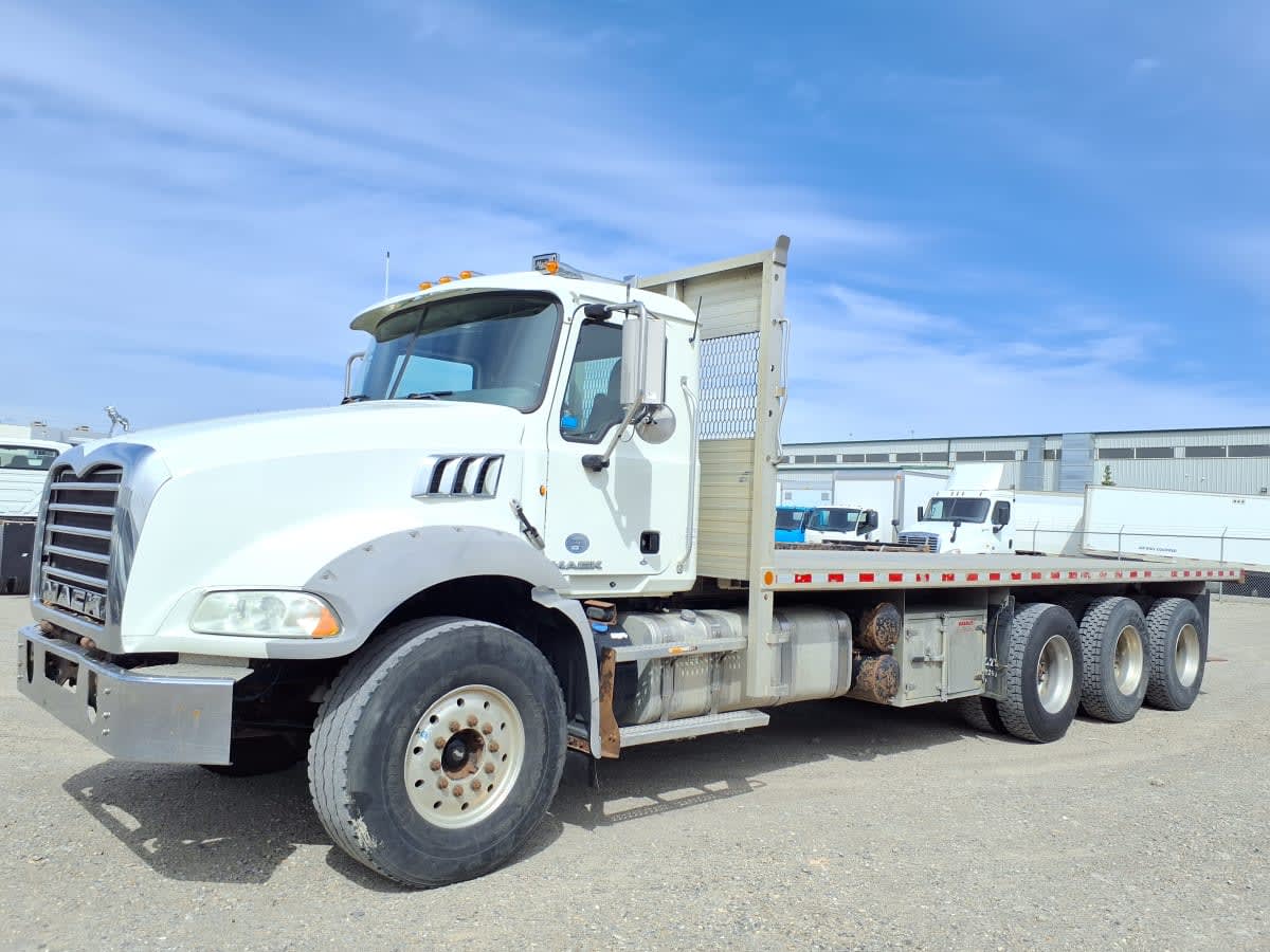 2014 Mack Trucks, Inc. GU 800 539107