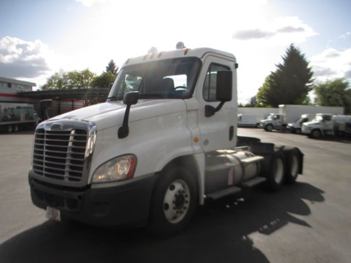 2014 Freightliner/Mercedes CASCADIA 125 540285