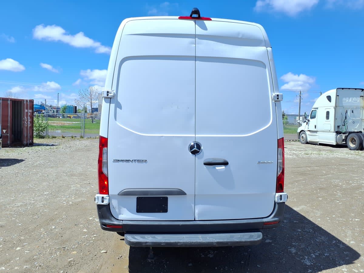 2021 Mercedes-Benz 2500 HIGH ROOF 540404