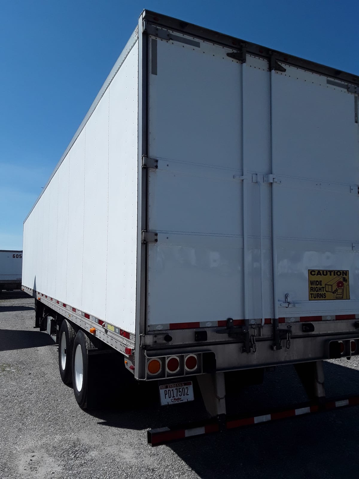 2014 Utility Trailers VS2RA 48/162/102 541975