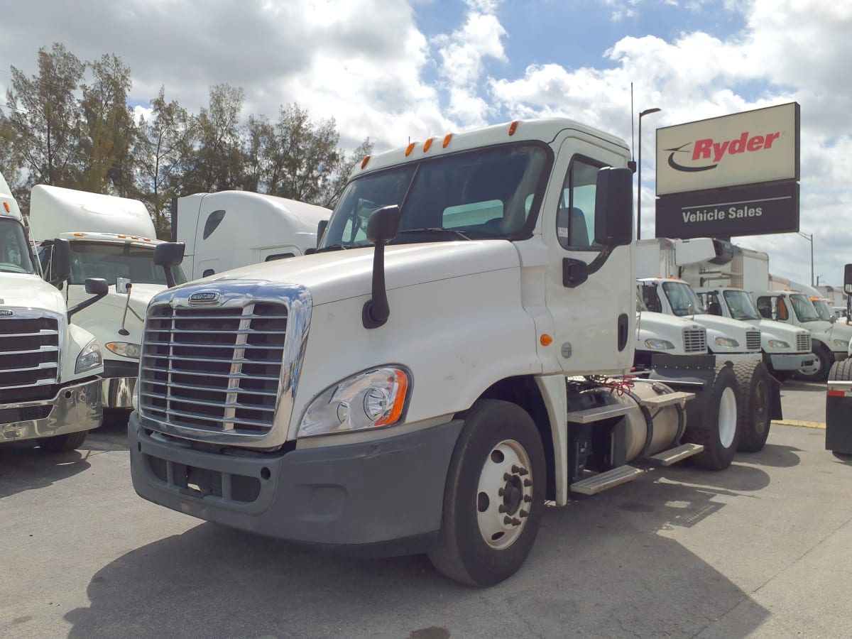 2014 Freightliner/Mercedes CASCADIA 125 542571