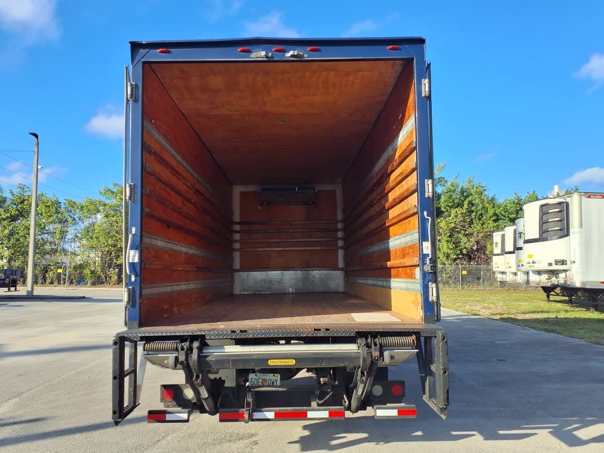 2014 Freightliner/Mercedes M2 106 542918