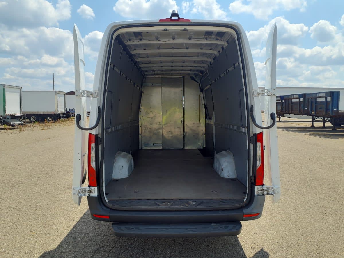 2021 Mercedes-Benz F2CA74 SPRINTER 543301